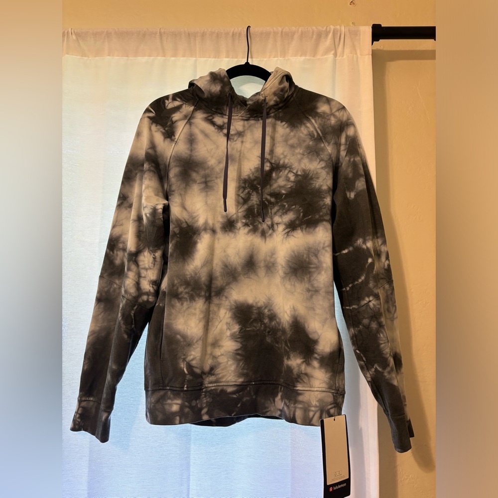 Lululemon tie dye sweatshirt